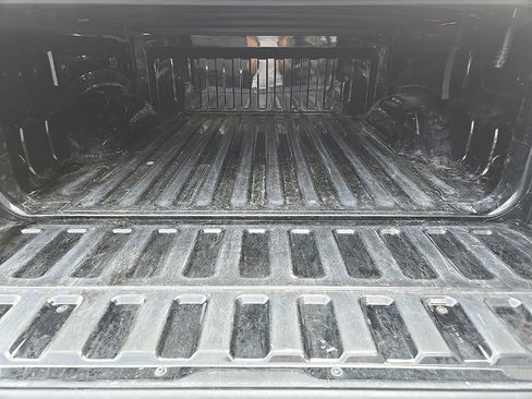 Used 2022 RAM 1500 Laramie image 26