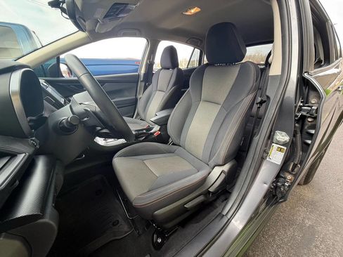 Used 2022 Subaru Crosstrek 2.0i Premium image 9