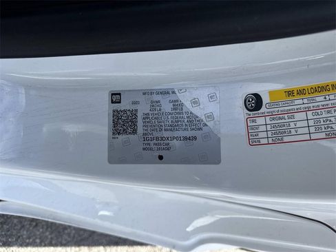 Used 2023 Chevrolet Camaro LT image 31