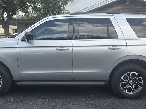 Used 2022 Ford Expedition XL AWD/4WD image 3