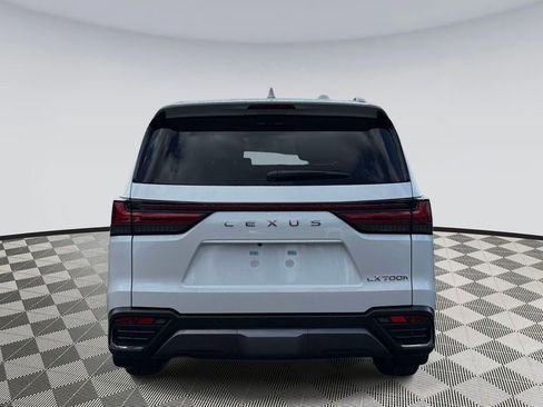 Used 2026 Lexus LX 700h Luxury w/ Accessory Package (Z1) image 3