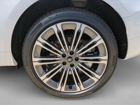 New 2025 Land Rover Range Rover Sport Dynamic SE image 10