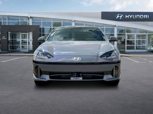 New 2025 Hyundai Ioniq 6 Limited image 12