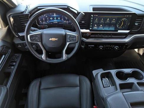 Used 2024 Chevrolet Silverado 2500 LTZ image 30