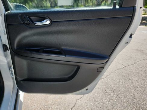 Used 2014 Chevrolet Impala Limited LS FWD image 28