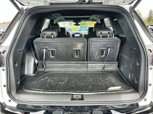 Certified 2023 Chevrolet Traverse Premier w/ Redline Edition AWD/4WD image 27