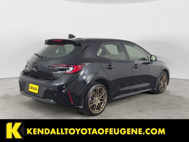 Certified 2025 Toyota Corolla Hatchback w/ SE Package FWD image 5