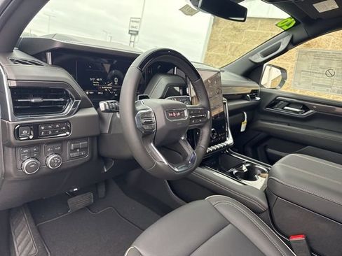 New 2026 GMC Yukon XL Elevation AWD/4WD image 17