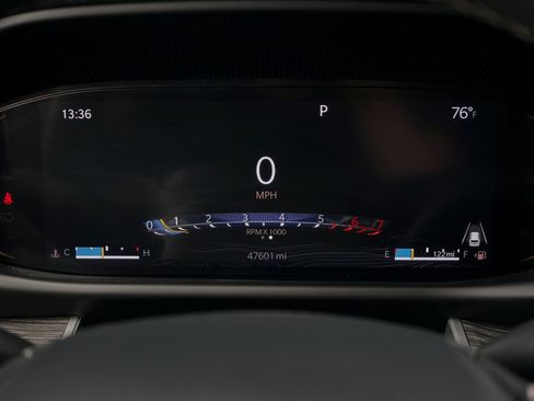 Used 2024 Jeep Wagoneer Series II w/ Flexible Seating Group image 11