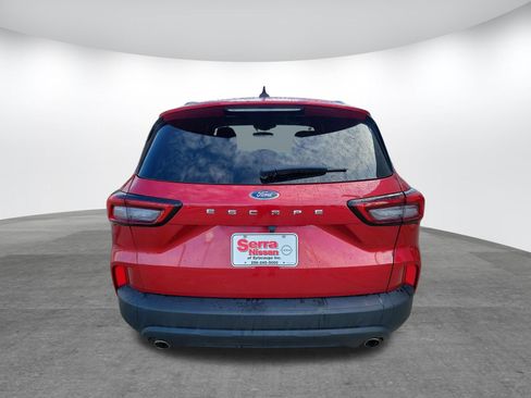 Used 2025 Ford Escape ST-Line w/ Cold Weather Package FWD image 6