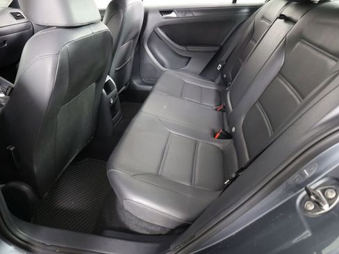 Used 2014 Volkswagen Jetta SE image 18