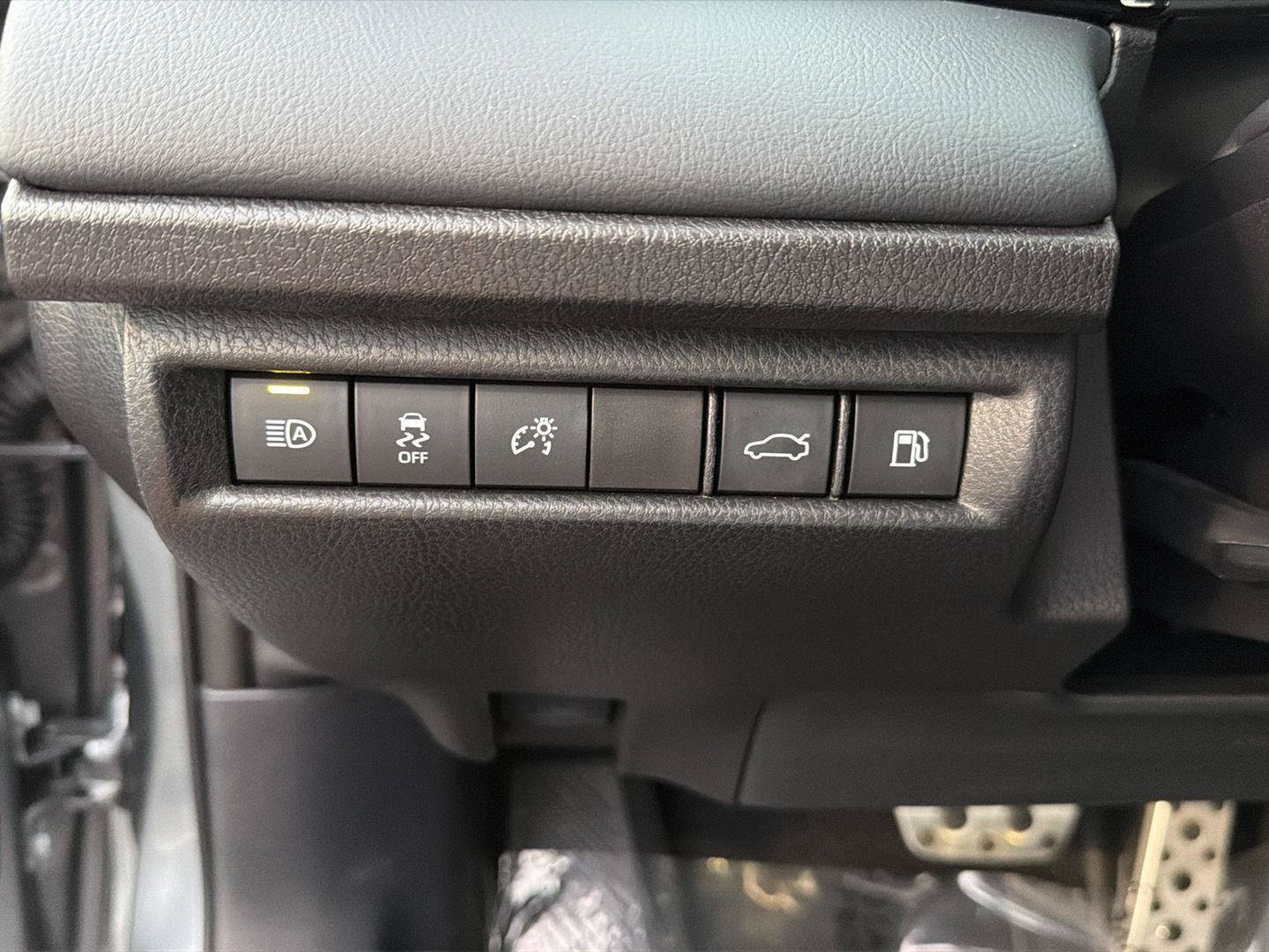 Certified 2025 Toyota Camry XSE FWD image 19