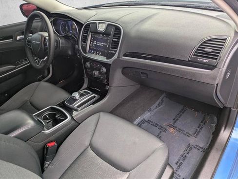 Used 2023 Chrysler 300 Touring w/ Sport Appearance Package RWD image 19