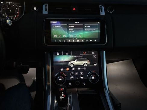 Used 2020 Land Rover Range Rover Sport HSE image 12