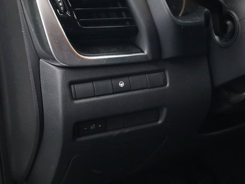 Used 2023 Nissan Rogue SV image 13