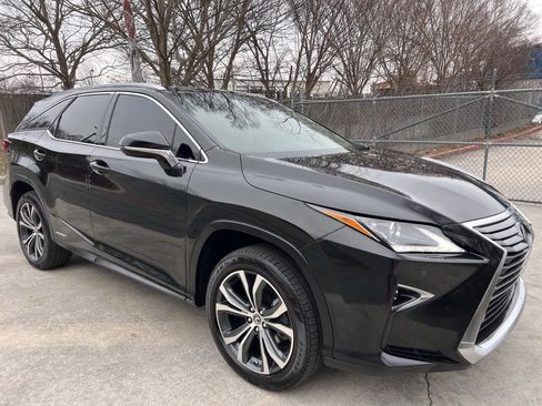 Used 2018 Lexus RX 450hL Premium w/ Premium Package image 6