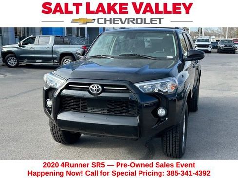 Used 2020 Toyota 4Runner SR5 image 3