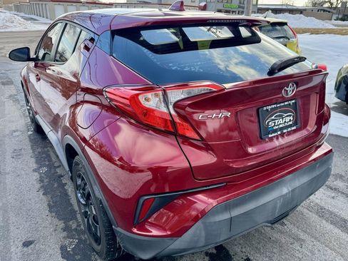 Used 2019 Toyota C-HR LE image 5