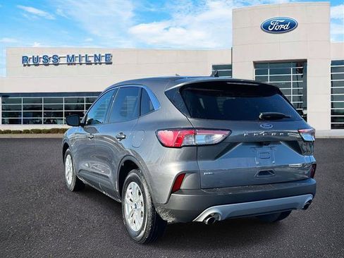 Used 2022 Ford Escape SE image 5
