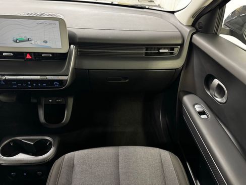 Used 2024 Hyundai Ioniq 5 SEL AWD/4WD image 16