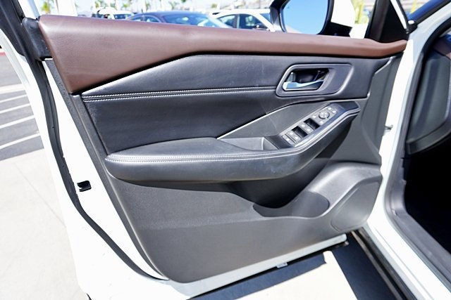 Used 2023 Nissan Rogue SV w/ SV Premium B Package FWD image 35