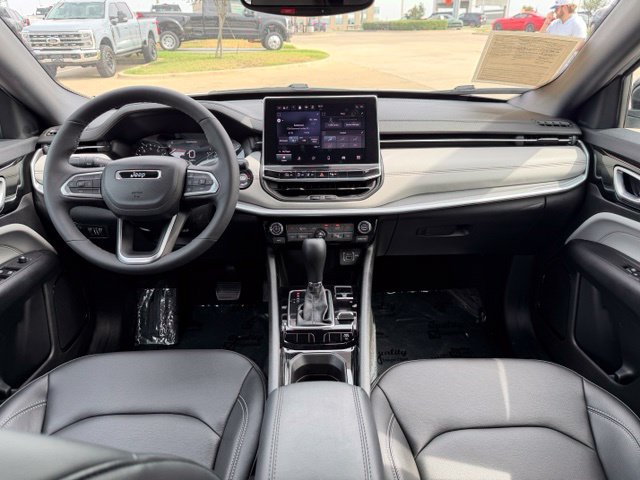Used 2026 Jeep Compass Limited AWD/4WD image 24