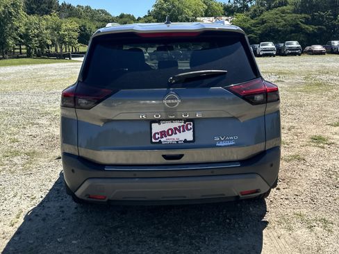 Used 2023 Nissan Rogue SV w/ SV Premium Package AWD/4WD image 6