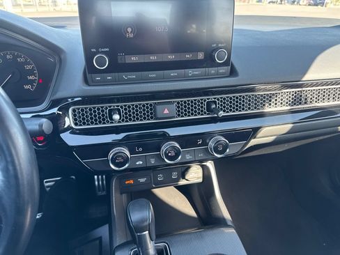 Used 2025 Honda Civic Sport image 15