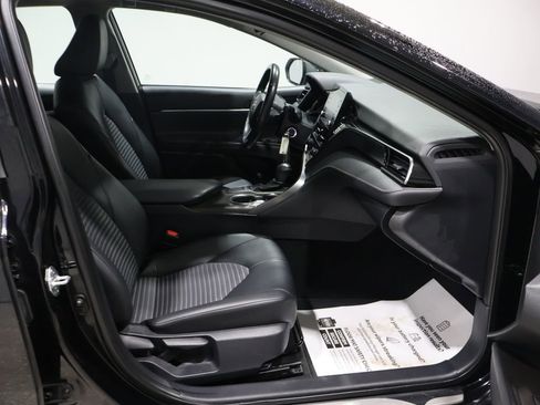 Used 2023 Toyota Camry SE image 21