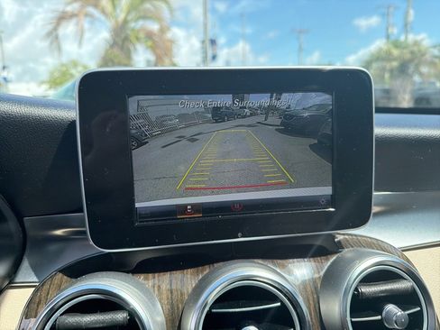 Used 2018 Mercedes-Benz C 300 Sedan image 23