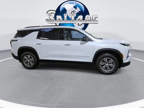 New 2026 Chevrolet Traverse LT w/ Driver Confidence Package image 9