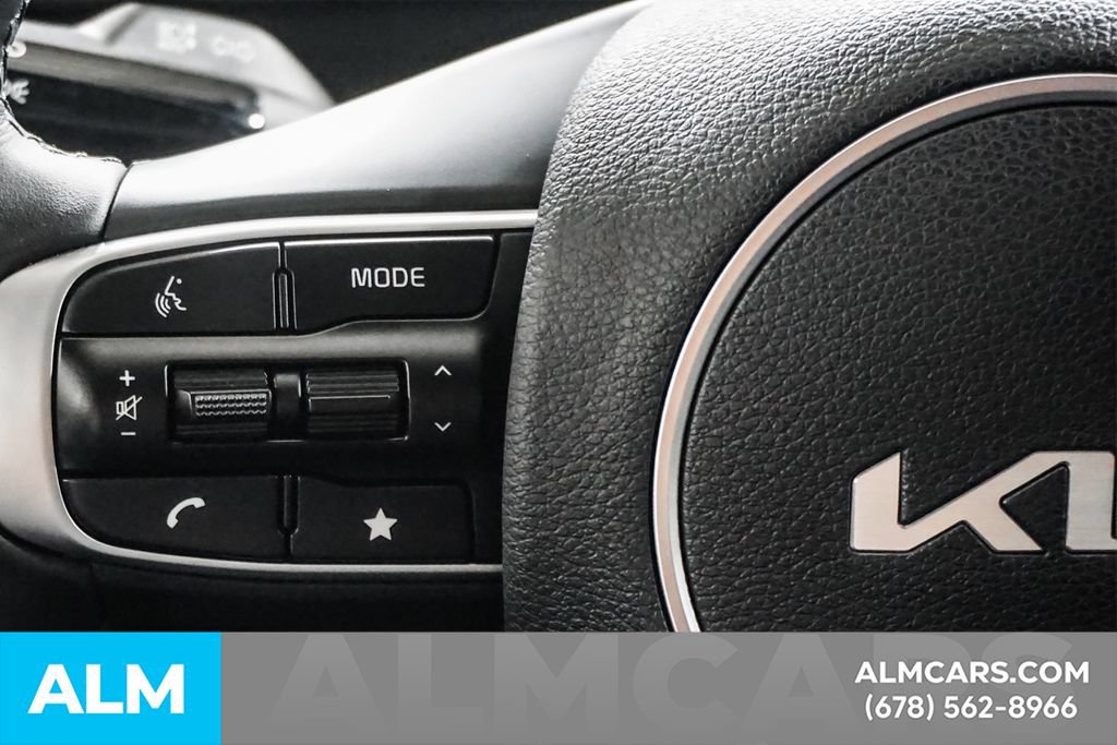 Used 2025 Kia Sportage EX FWD image 27