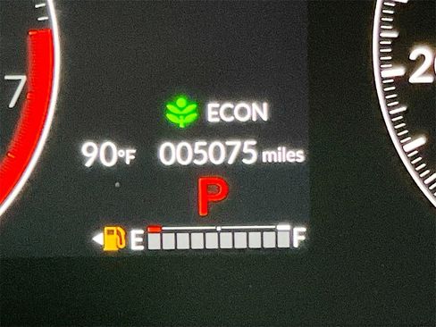 Used 2025 Honda Pilot EX-L image 12