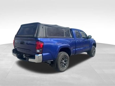 Used 2022 Toyota Tacoma SR image 9