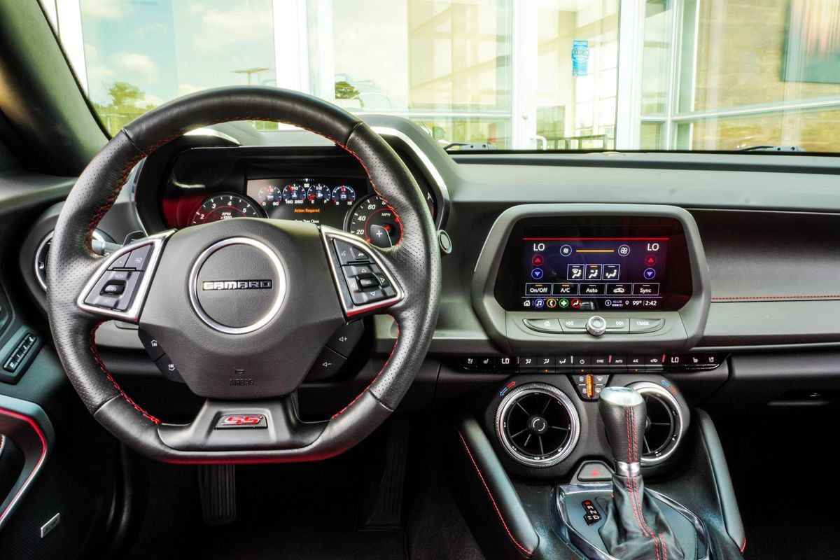 Used 2023 Chevrolet Camaro SS RWD image 17