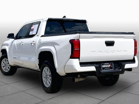 Used 2024 Toyota Tacoma SR5 RWD image 12