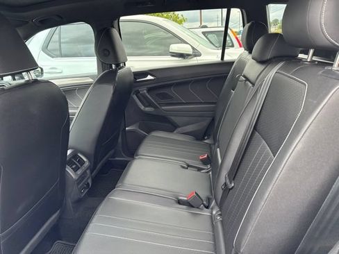 Used 2024 Volkswagen Tiguan SE R-Line FWD image 6