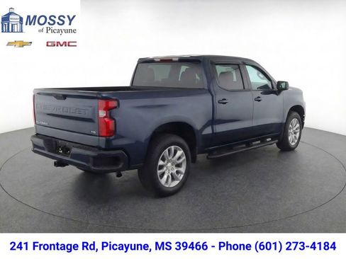 Certified 2023 Chevrolet Silverado 1500 Custom image 5