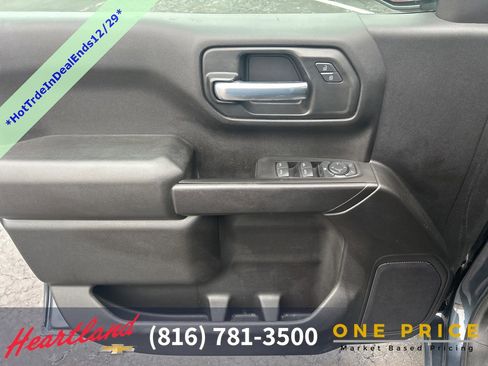 Used 2021 Chevrolet Silverado 1500 Custom Trail Boss w/ LPO, Dark Essentials Package image 16