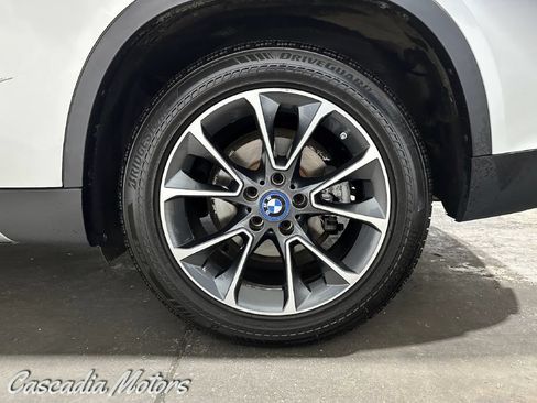 Used 2017 BMW X5 xDrive40e AWD/4WD image 29