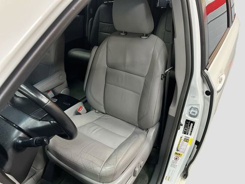 Used 2017 Toyota Sienna XLE AWD/4WD image 18