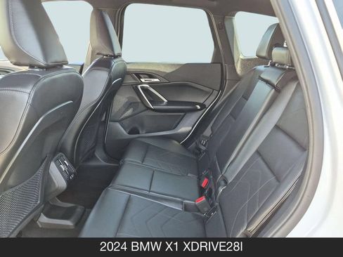 Used 2024 BMW X1 xDrive28i AWD/4WD image 17