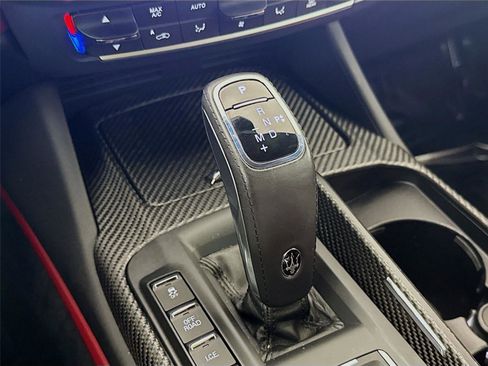 Used 2022 Maserati Levante Trofeo image 17