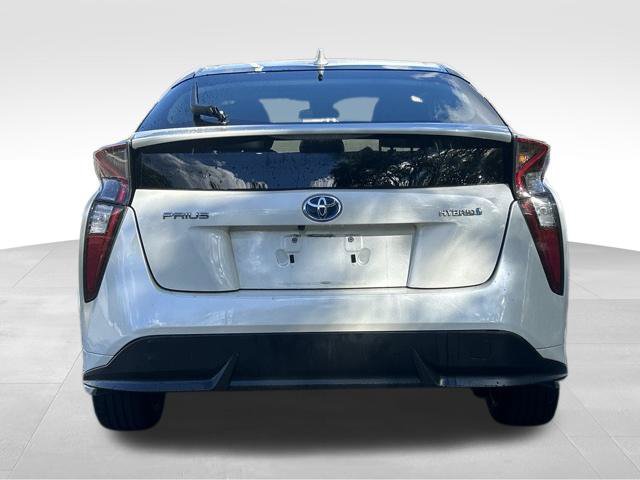 Used 2016 Toyota Prius Three Touring FWD image 4