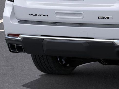New 2026 GMC Yukon Denali w/ Denali Reserve Package AWD/4WD image 14