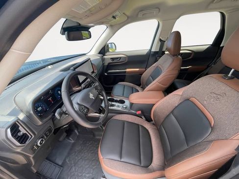 Used 2025 Ford Bronco Sport Outer Banks w/ Sasquatch Outer Banks Package AWD/4WD image 9