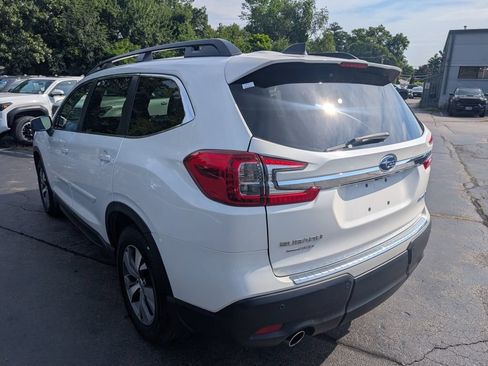 Used 2023 Subaru Ascent Premium w/ Convenience Package AWD/4WD image 5
