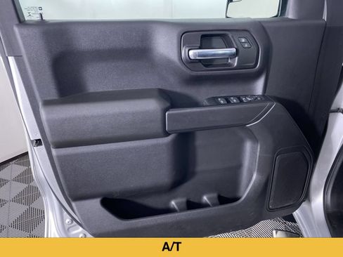 Certified 2022 Chevrolet Silverado 1500 Custom AWD/4WD image 10