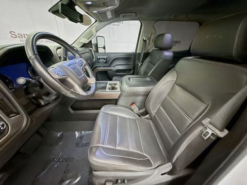 Used 2019 GMC Sierra 2500 Denali w/ Duramax Plus Package image 22
