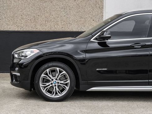 Used 2017 BMW X1 xDrive28i w/ Premium Package AWD/4WD image 12